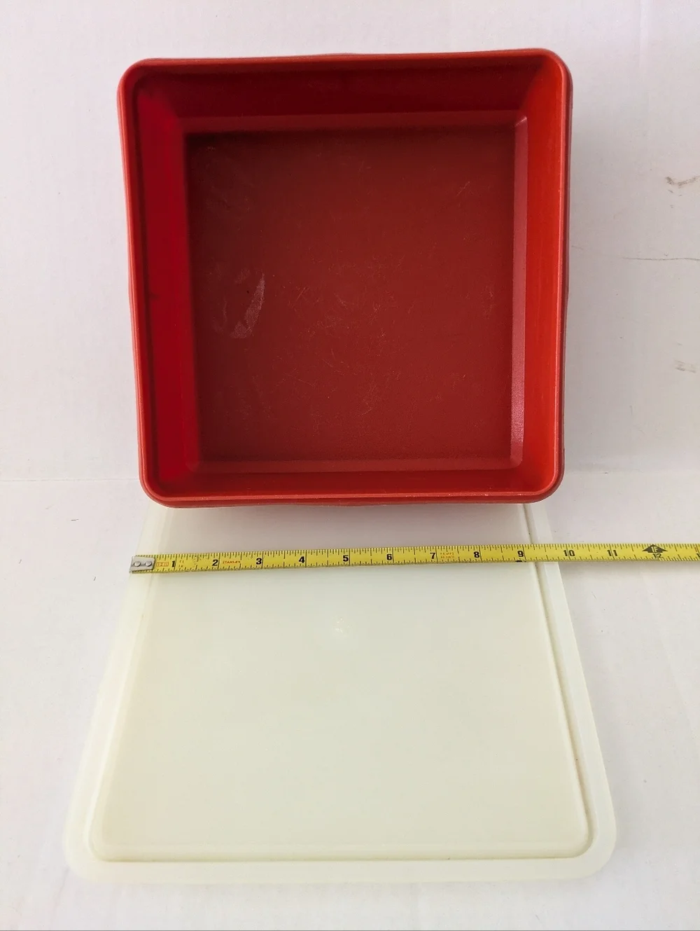 Vintage Tupperware Paprika Container